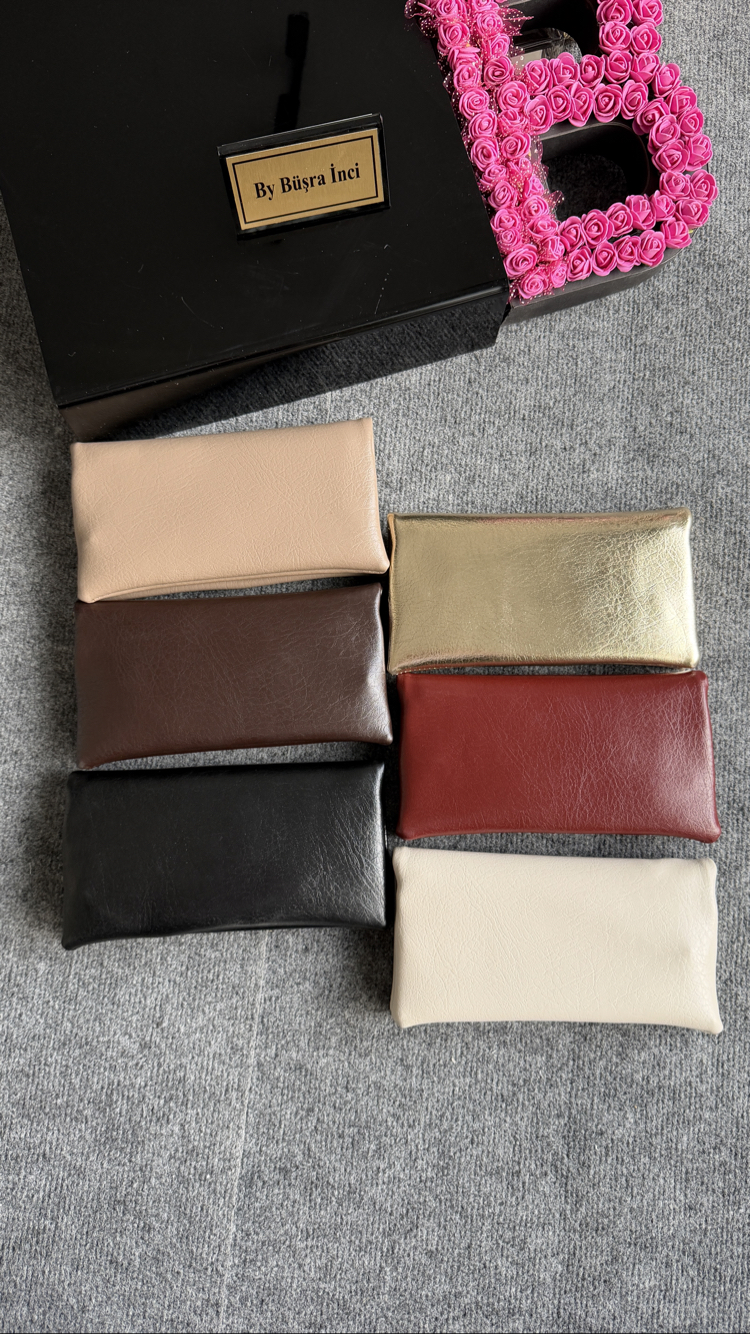 Yves Saint Laurent Calypso Pouch