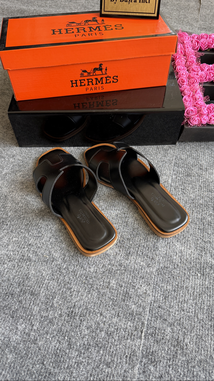 Hermès Siyah Terlik
