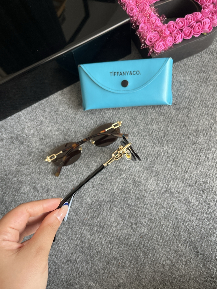 Tiffany & Co 20261 ithal güneş gözlüğü 
