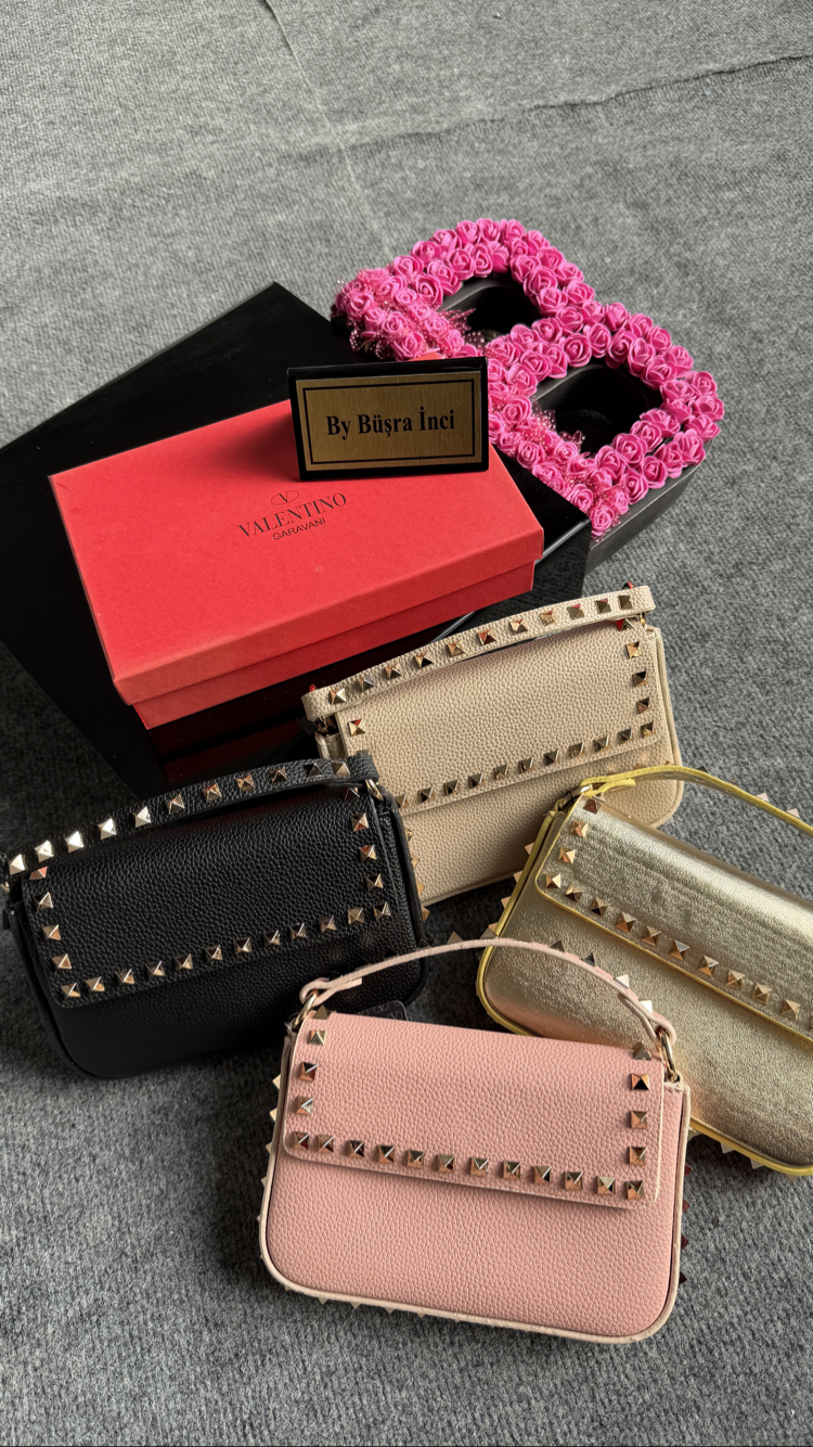 Valentino Garavani Rockstud Kapaklı / Kutulu