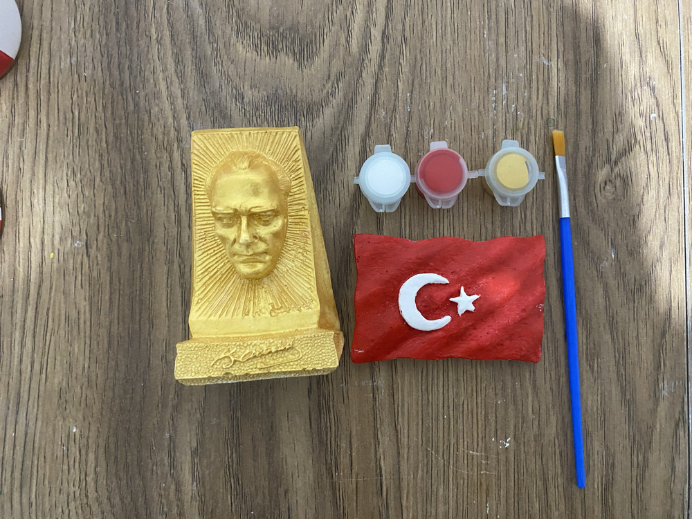 Atatürk büstü Ve Türk Bayrağı 2li boyama seti