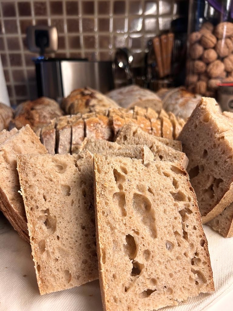 Ekşi Mayalı Karakılçık Ekmeği (1000 gr)