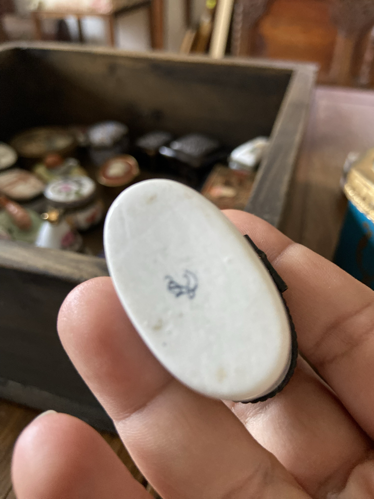 Vintage Desenli El Boyama Oval Porselen Minyatür Kutu