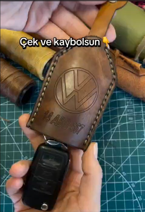 Anahtalık Keseli - Hakiki Deri - El Dikişi - Kişiye özel basklılı