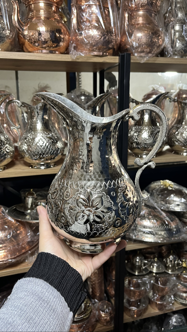 Çiçek Desenli Nikelli Bakır Sürahi