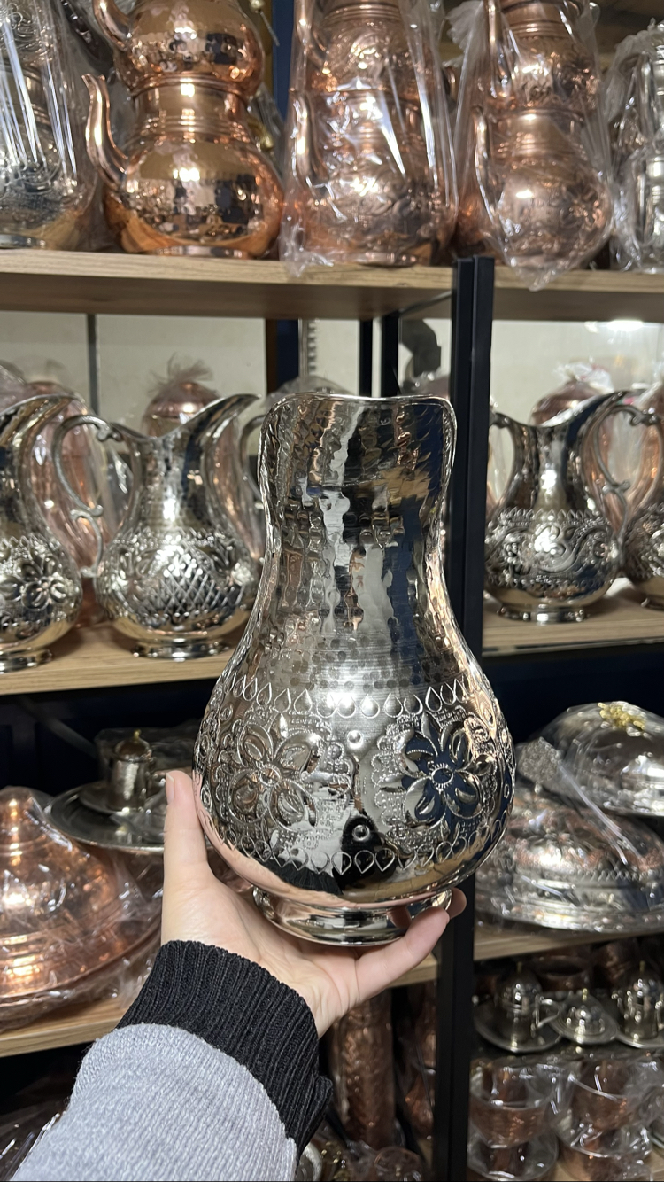 Çiçek Desenli Nikelli Bakır Sürahi
