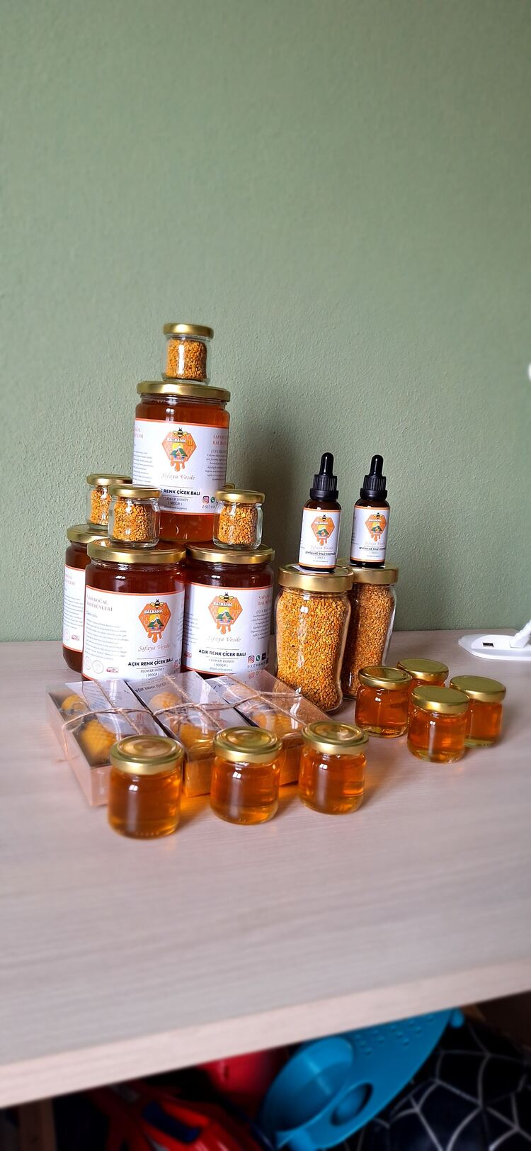 SAPANCA KOYU RENK HAM SALGI-ÇİÇEK BALI 660CC/ NET 900 GR