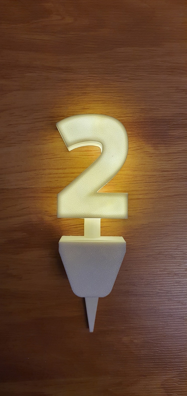 2 yaş ışıklı pasta süsü sarı ışıklı