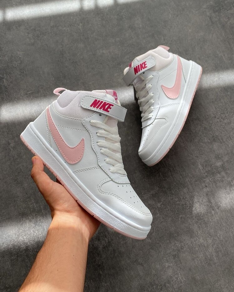 Court Brough Mid Pembe