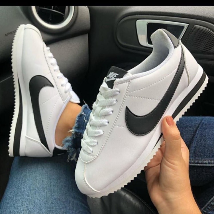 Nike Cortez Beyaz Siyah