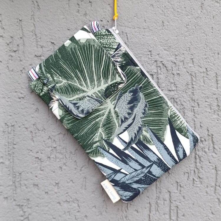 Yeşil Palmiye Pasaport / Telefon Çantası 