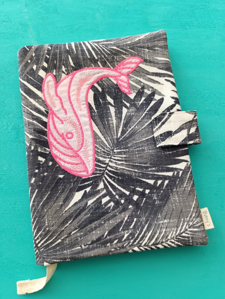 Pembe Balina Kitap Çantası