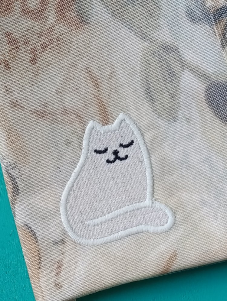 beyaz aplike kedi kitap çantası