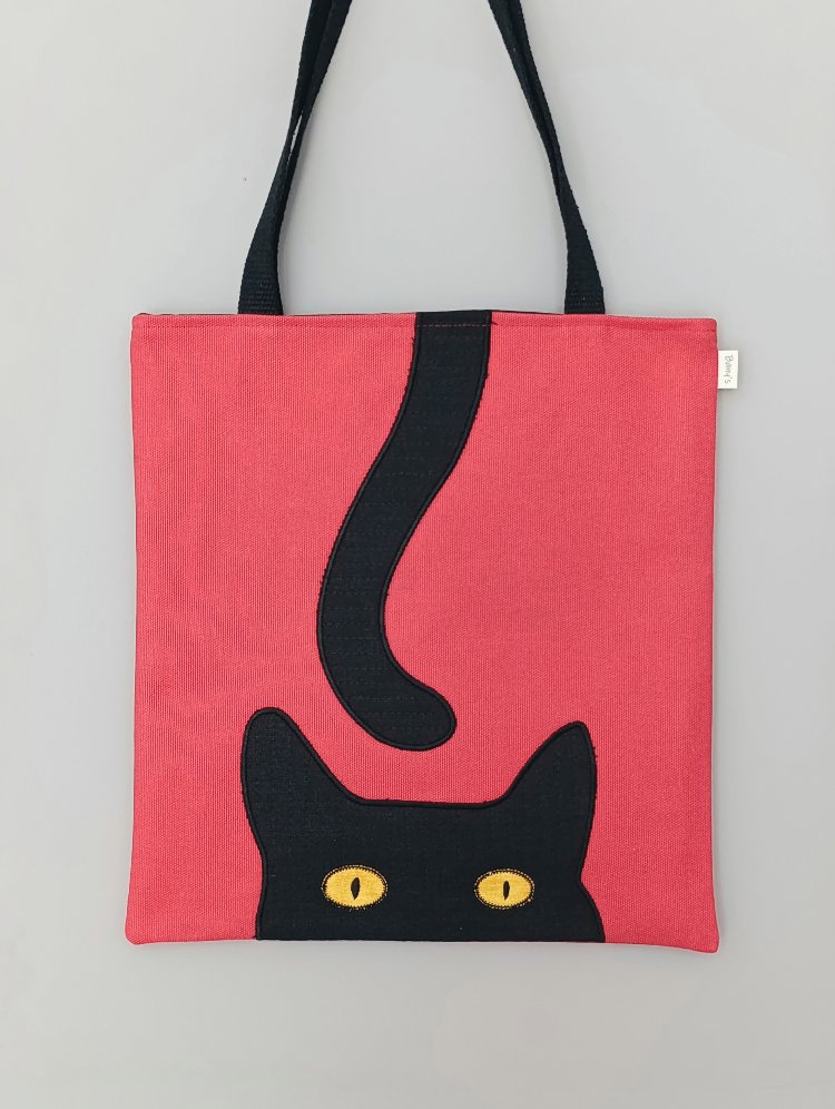 kara kedi çanta 