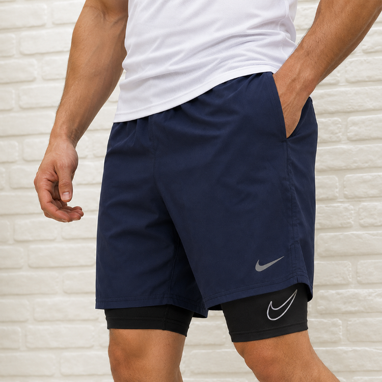 Nike Stride Kısa Taytlı Şort