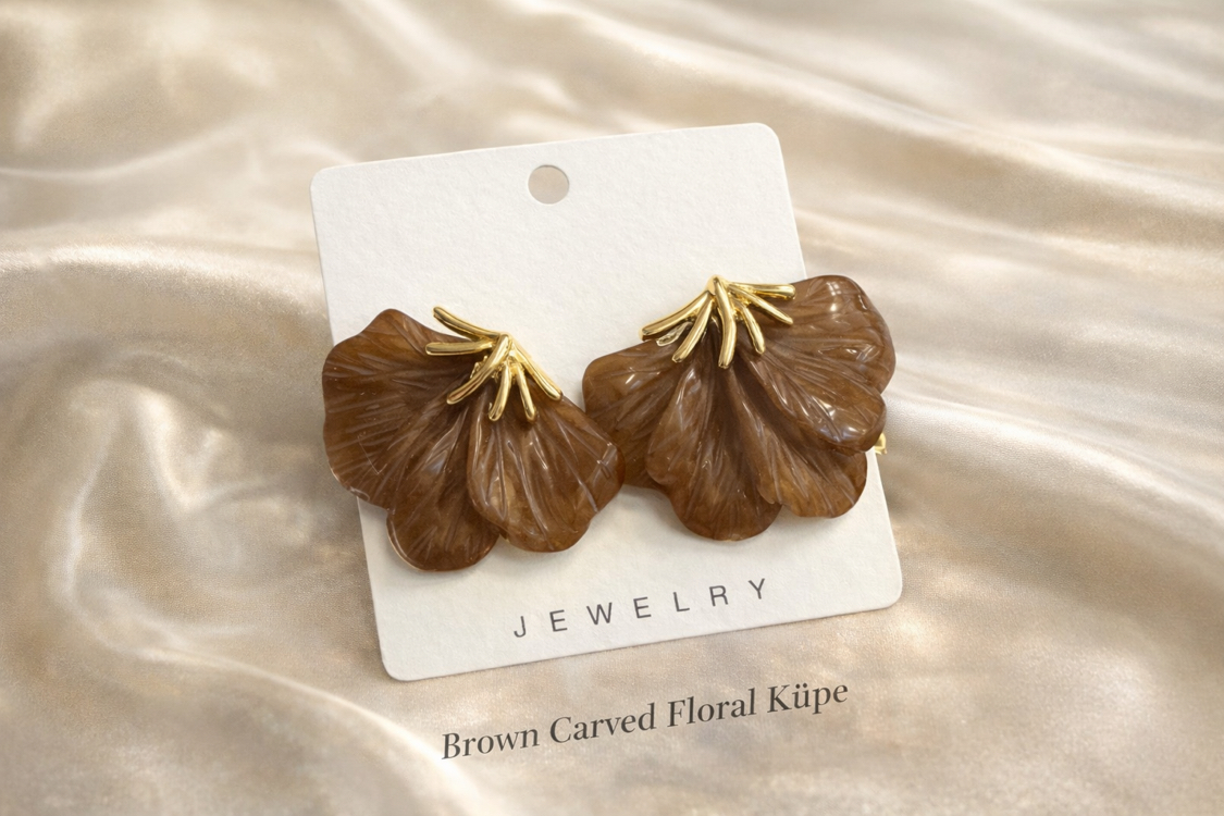 Brown Carved Floral Küpe