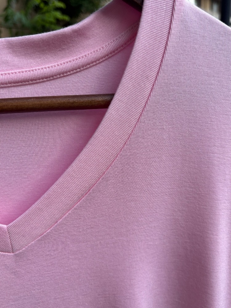 Premium Relax Fit V Yaka Tişört Pembe