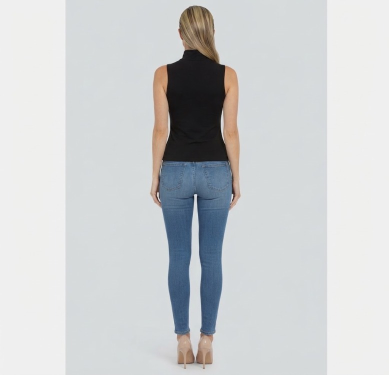 Premium Fit Dik Yaka Modal Kumaş Kolsuz Siyah Body