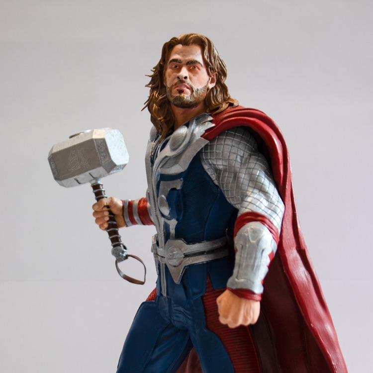 Thor figür