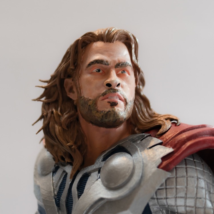 Thor figür