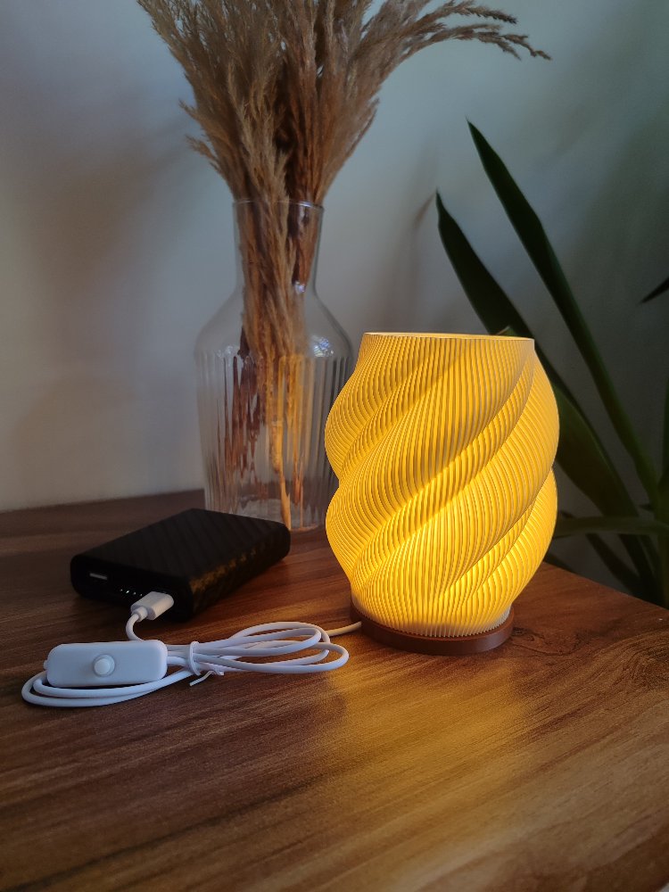 3D BASKILI SPİRAL GECE LAMBASI | USB LEDLİ DEKORATİF MASA LAMBASI