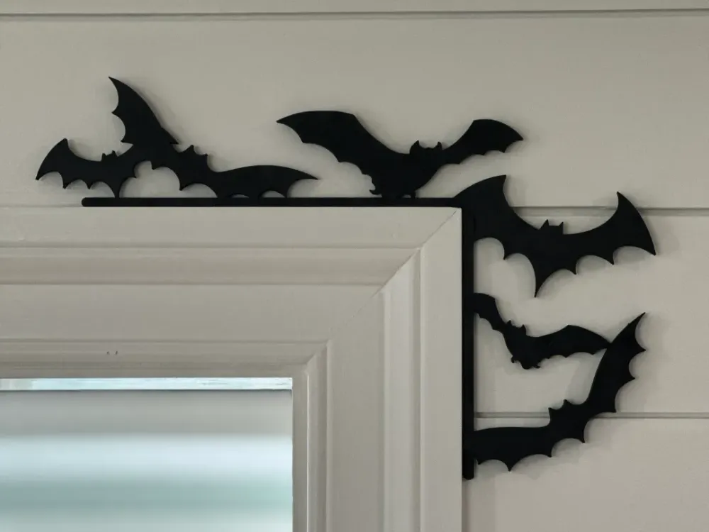 Halloween Yarasa Kapı Köşe Dekoru – Gotik Kapı Pervazı Süsü