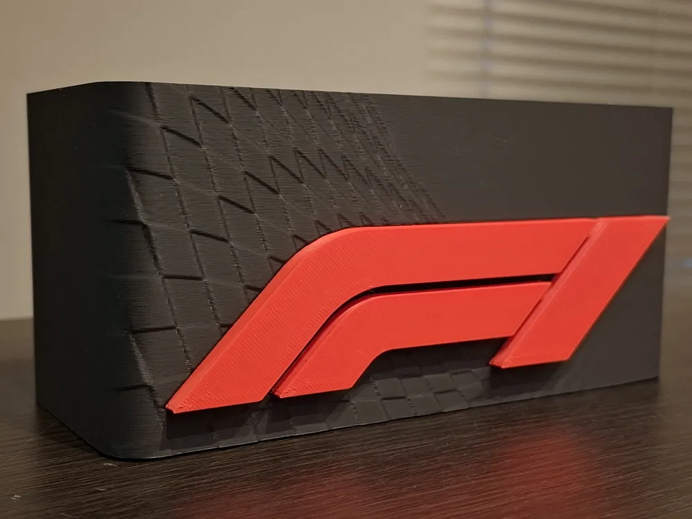 F1 Temalı Çok Bölmeli Masaüstü Kalemlik – Formula Yarış Dekorlu Organizer