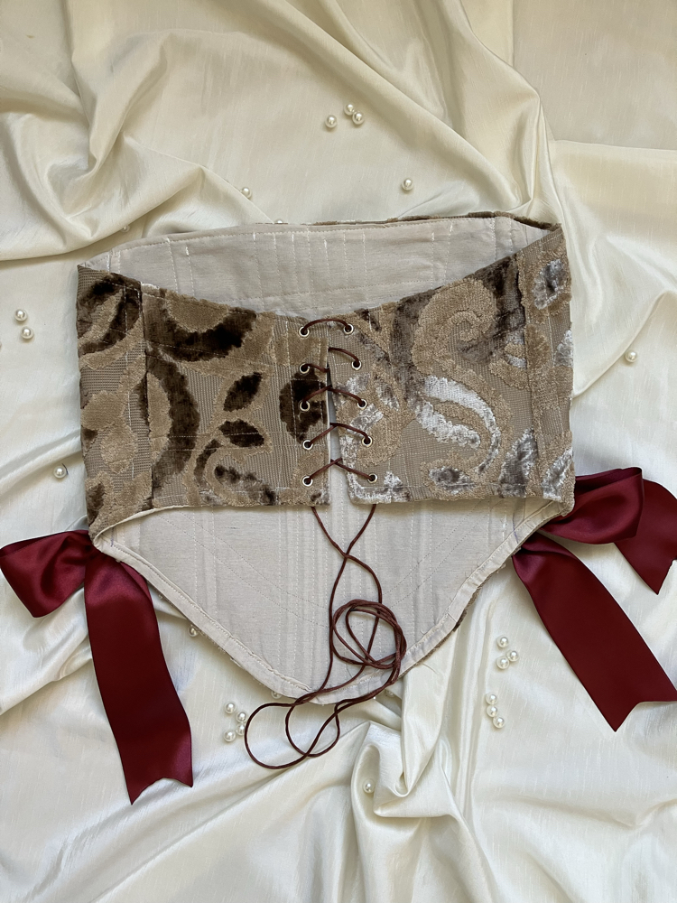Ahu Corset