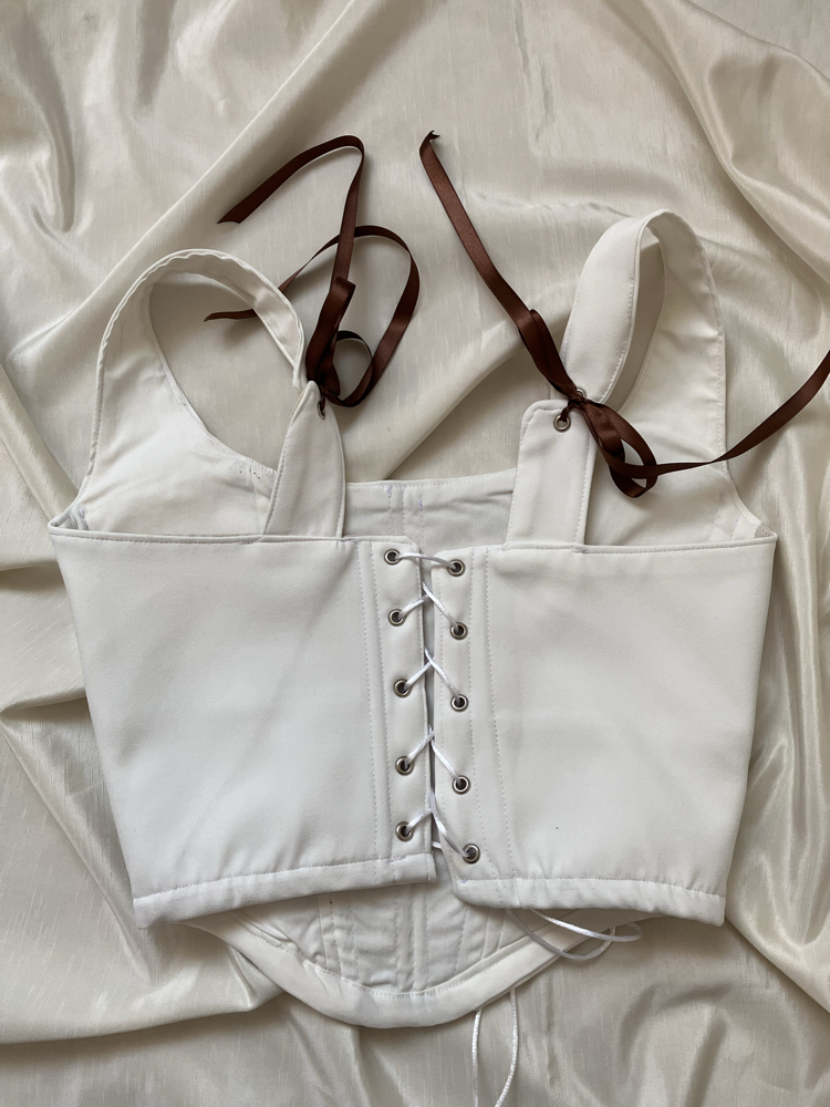 Beyaz Retro Korse