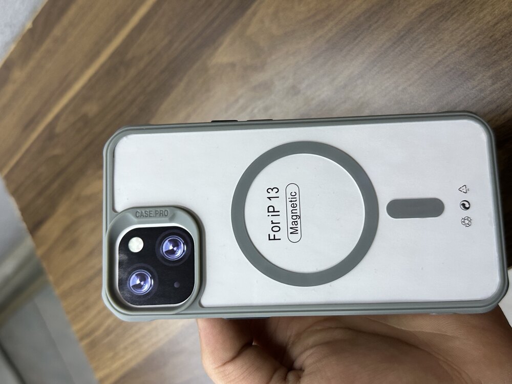 Şefaf magsafe