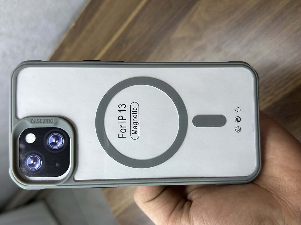 Şefaf magsafe