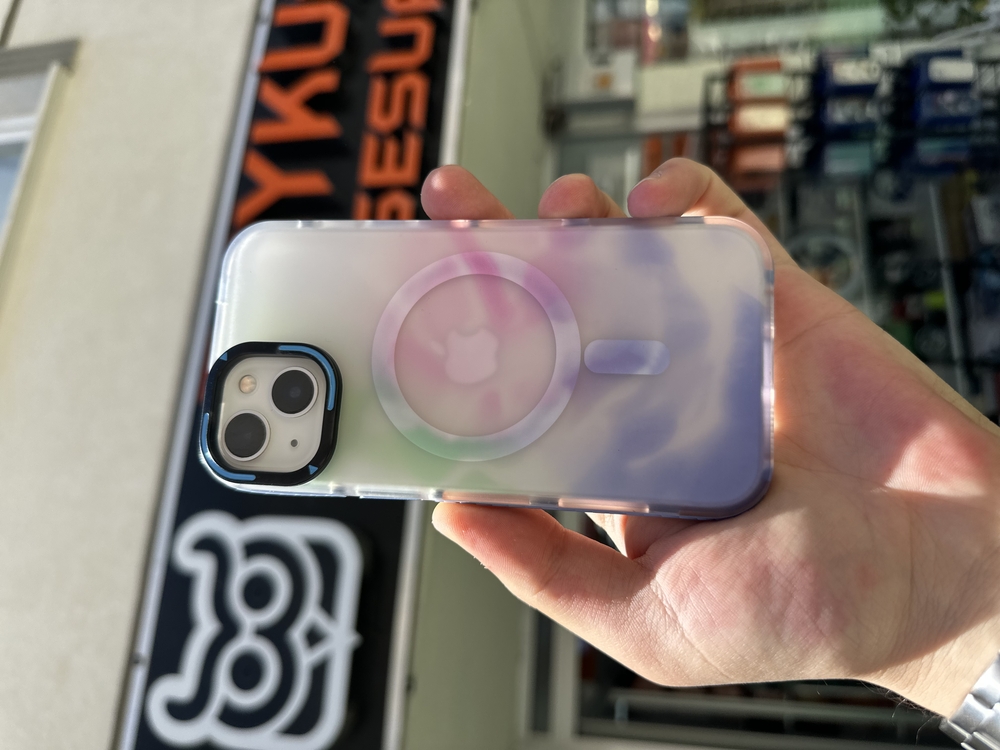 Gökkuşağı İPhone kılıf