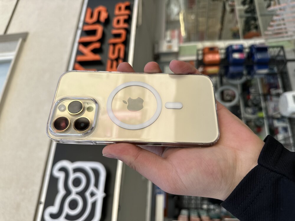 İPhone Sararmaz Şeffaf Kılıf