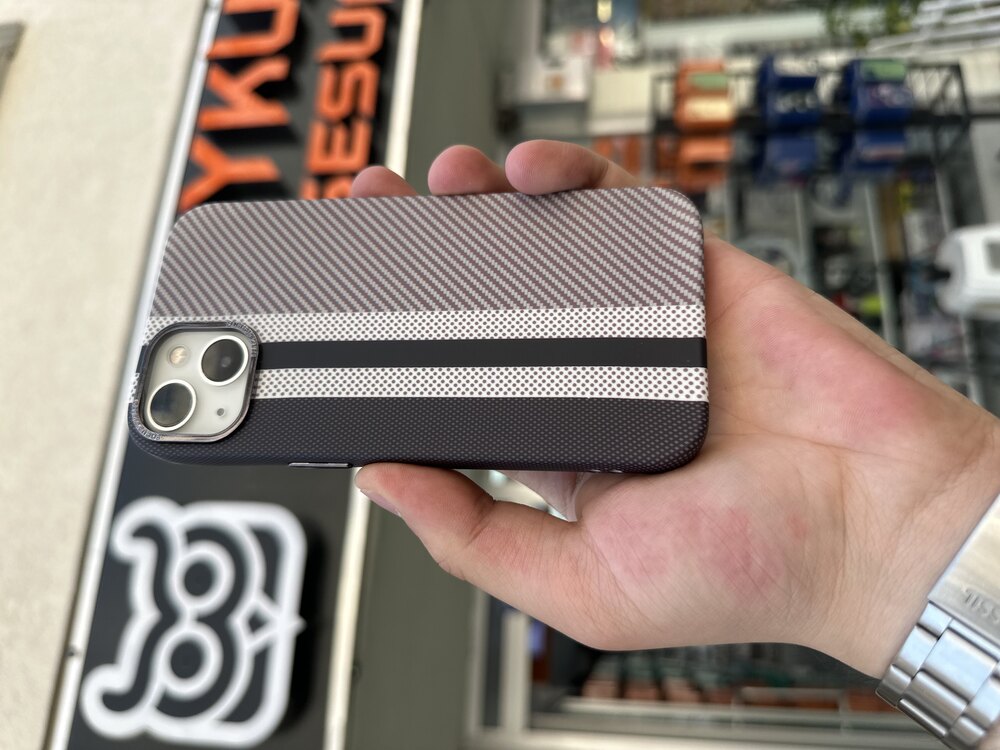 Karbon iPhone Kılıf