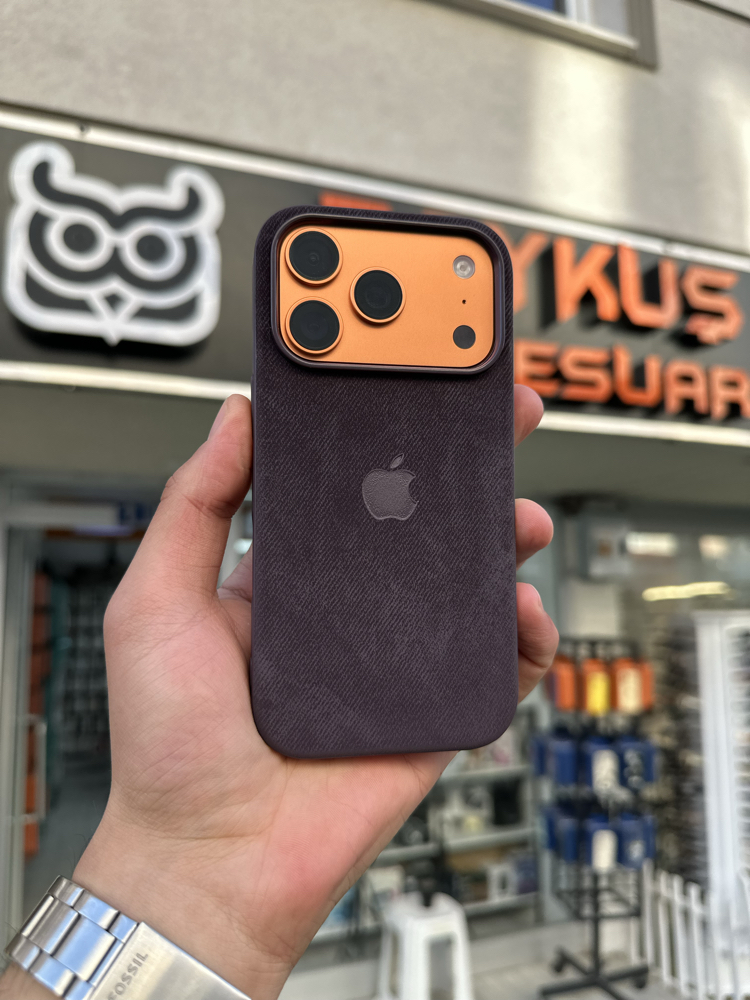 İPhone 17 Kadife Lansman kılıf