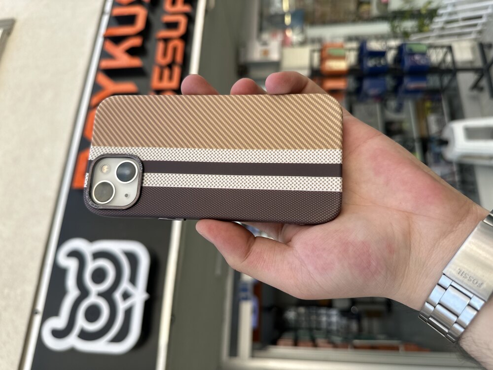 Karbon iPhone Kılıf
