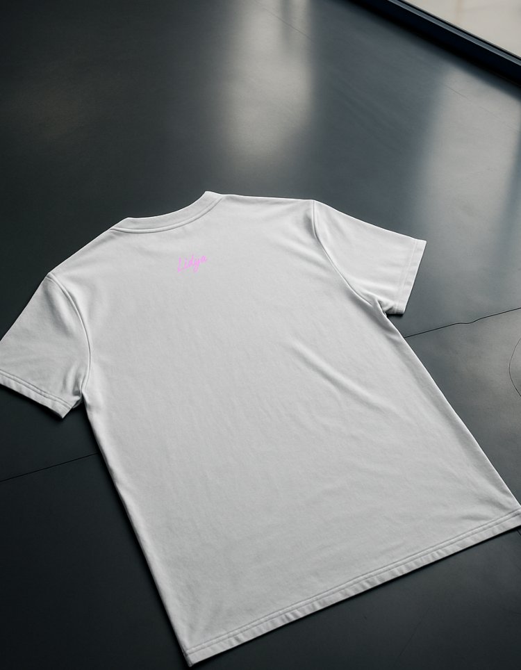 Lidya Suliet T-shirt