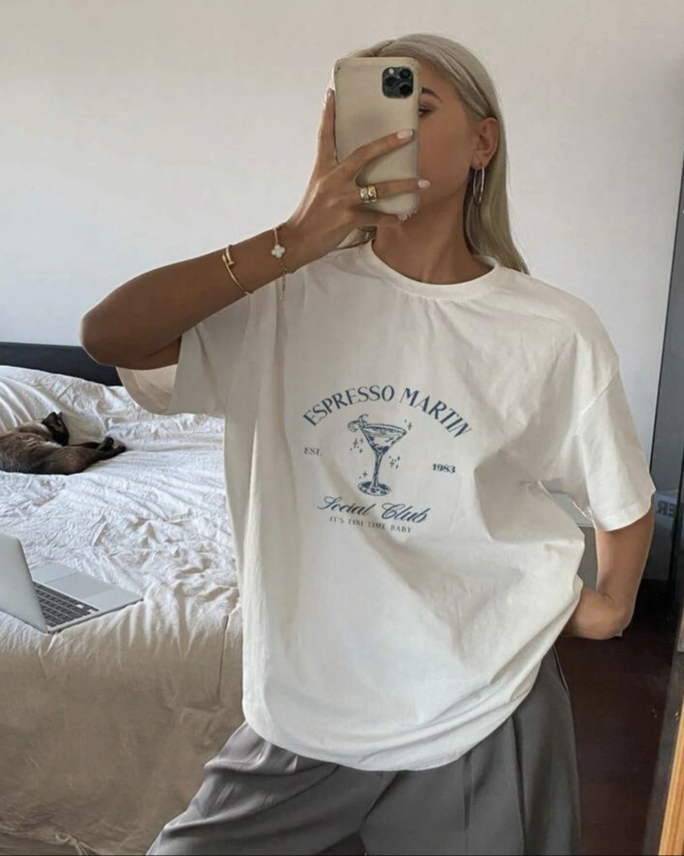 Expresso martini baskılı T-shirt