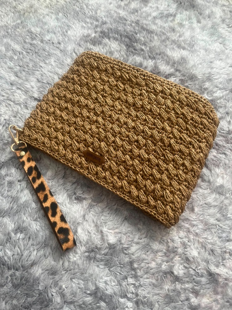 Alya Clutch Model