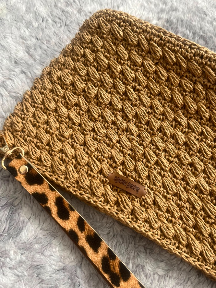 Alya Clutch Model