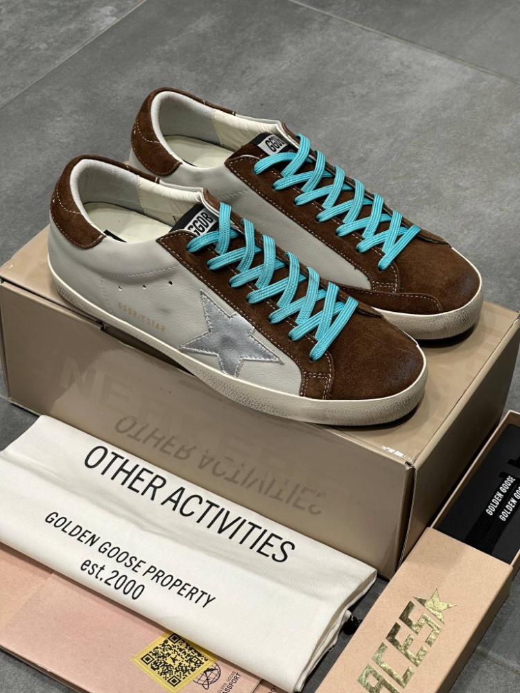 Golden G. Superstar Mens Shoes