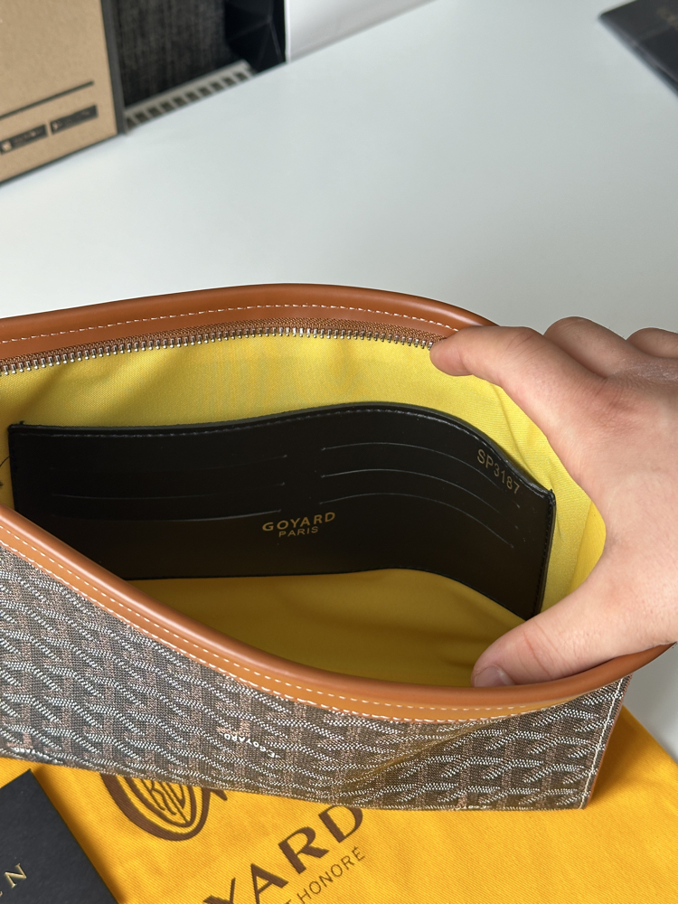 Goyard Clutch - Taba