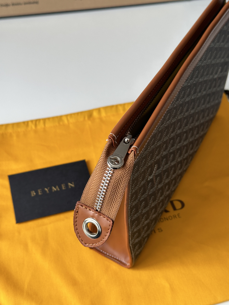 Goyard Clutch - Taba
