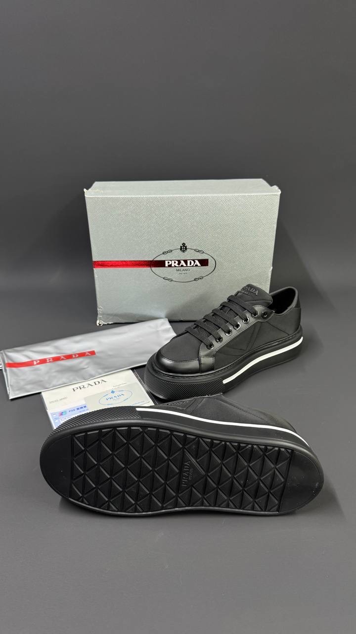 Prada Mens Sneakers - Black