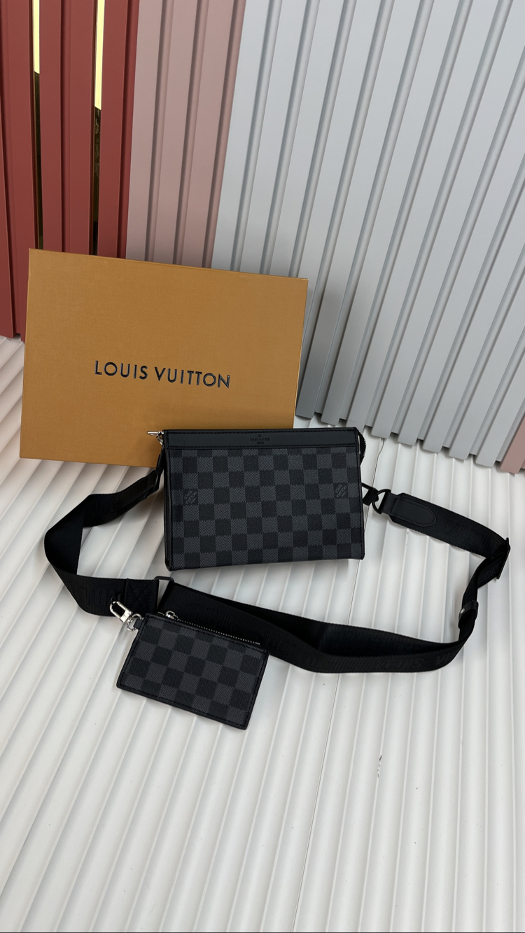 LV Gaston Wearable