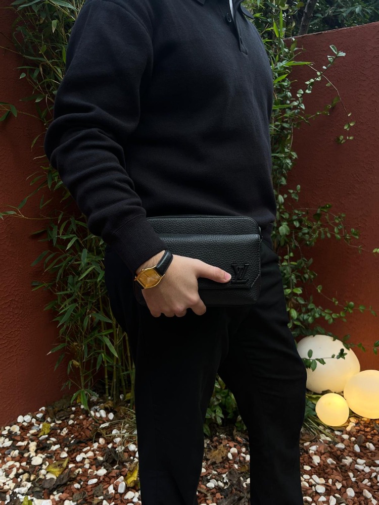 LV Fastline Messenger - Black