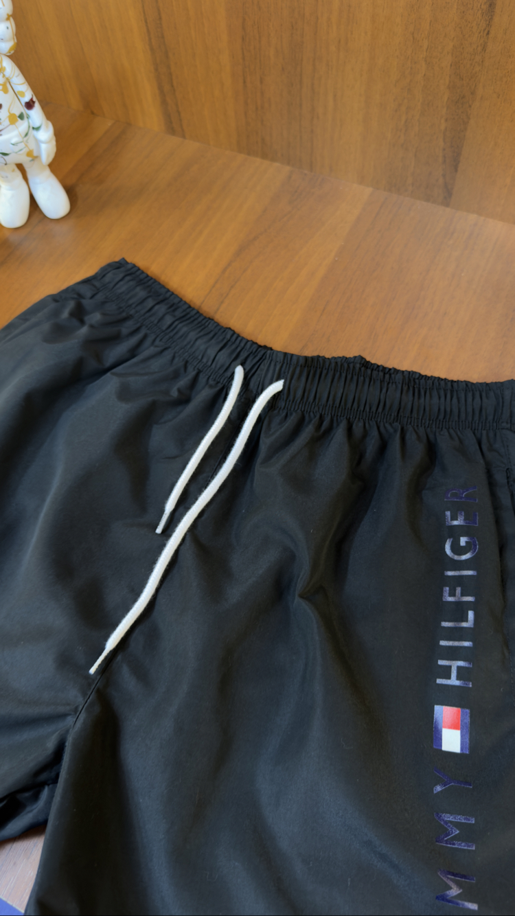 Tommy Premium Deniz Şortu