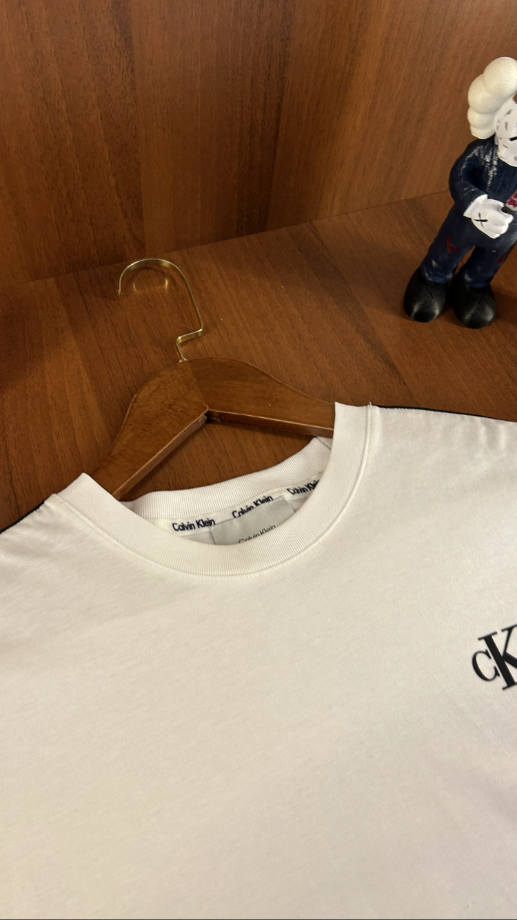 Ck Kol Detaylı Premium T-shirt