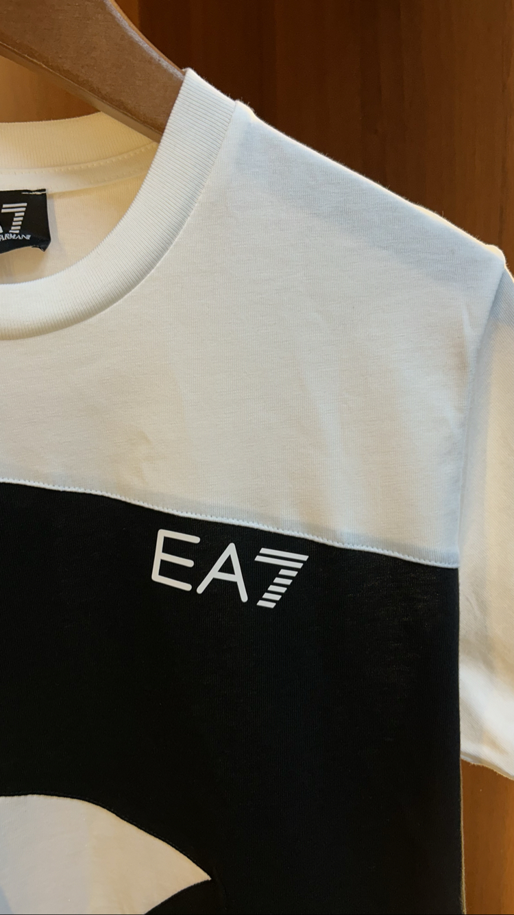 EA7 Premium T-shirt