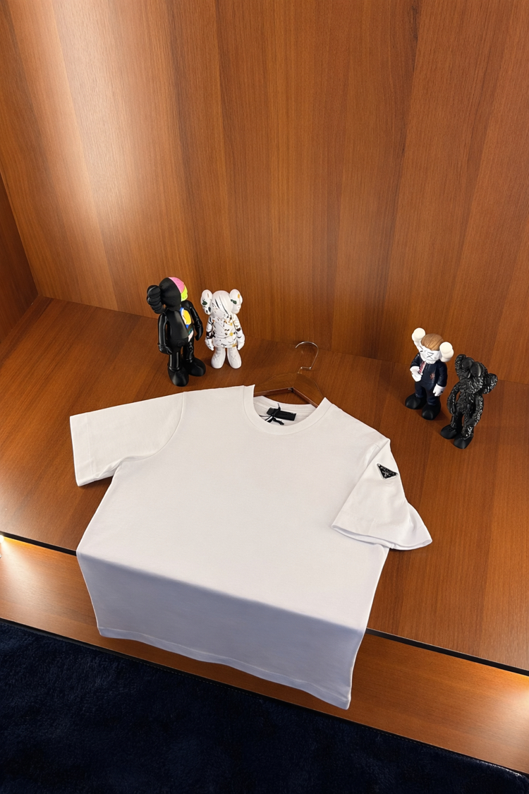 Prada Premium Kol Detaylı T-shirt